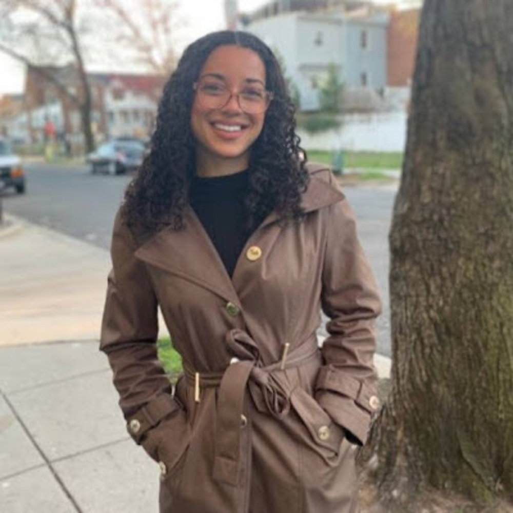 Meet your Posher, Skyy